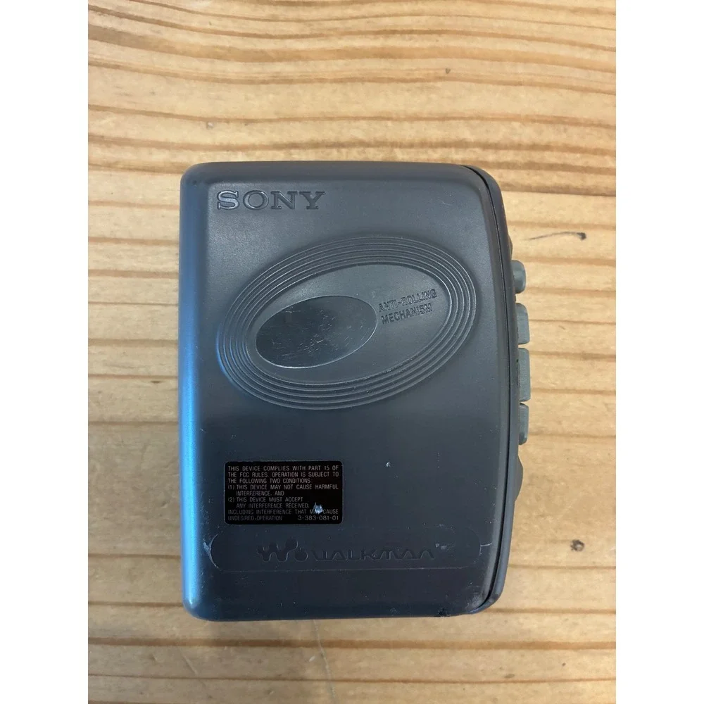 Sony Walkman WM-FX241 AM/FM Radio Cassette Player – Excellent Condition, Working
